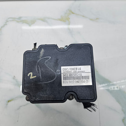 2012-2016 BMW 5 Series F10 F11 535i ABS Pump Control Module 6865852 OEM