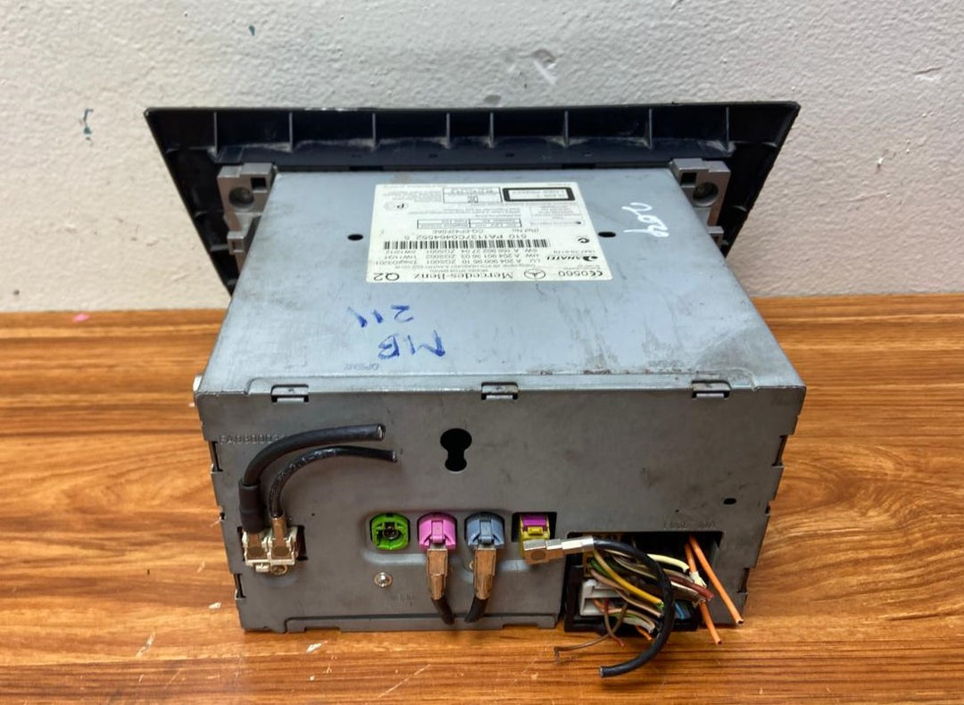 Mercedes-Benz Head Unit CD Player A2049009510 C-Class W204 OEM Radio Audio