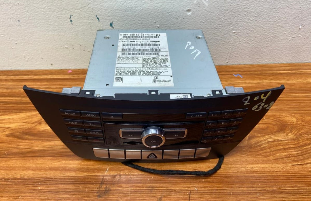 Mercedes-Benz Head Unit CD Player A2049006308 C-Class W204 OEM Radio Audio