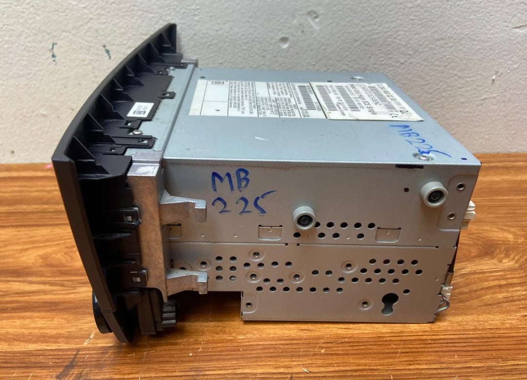 Mercedes-Benz Head Unit CD Player A2049000208 C-Class W204 OEM Radio Audio
