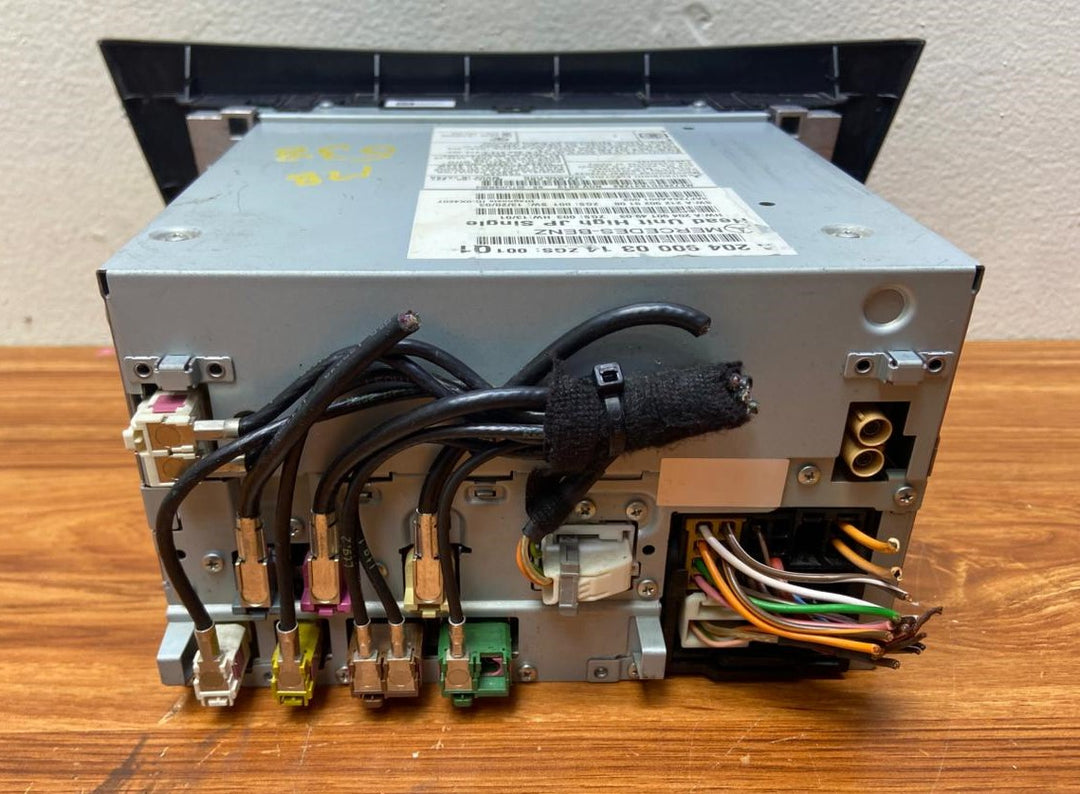 Mercedes-Benz Head Unit CD Player A2049000314 C-Class W204 OEM Radio Audio