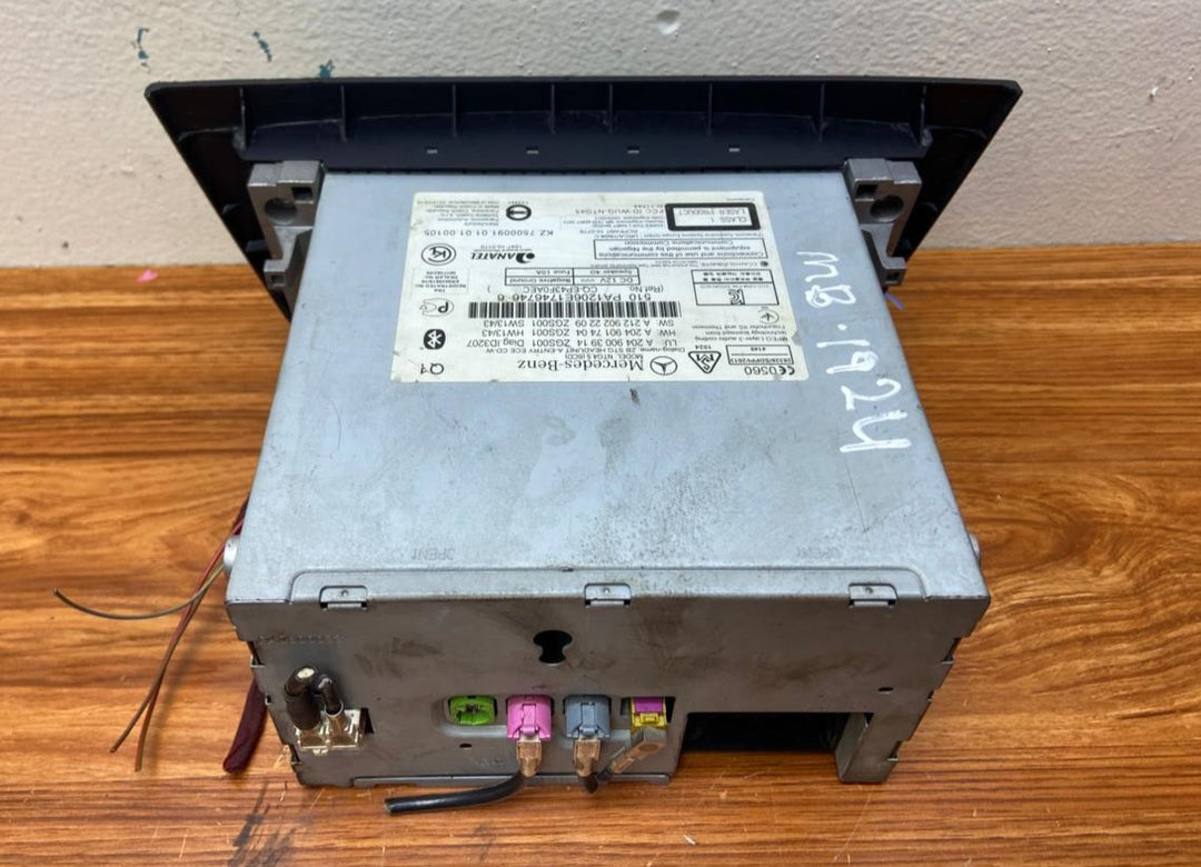 Mercedes-Benz Head Unit CD Player A2049003914 C-Class W204 OEM Radio Audio