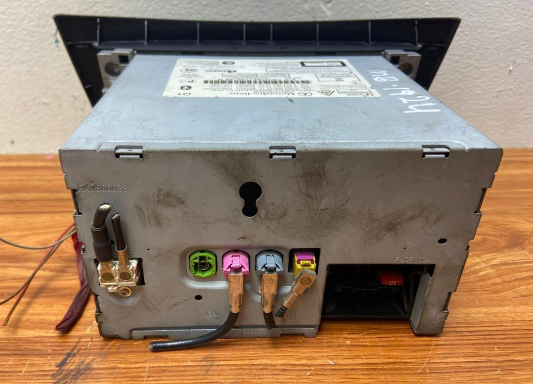 Mercedes-Benz Head Unit CD Player A2049003914 C-Class W204 OEM Radio Audio