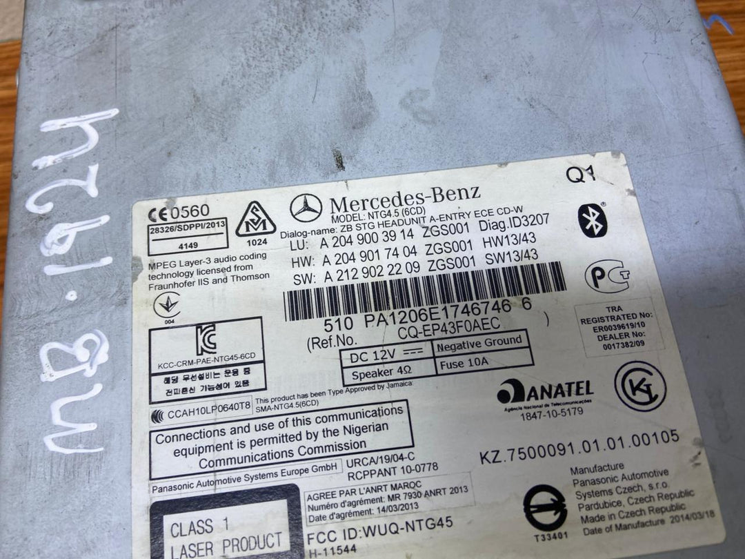 Mercedes-Benz Head Unit CD Player A2049003914 C-Class W204 OEM Radio Audio