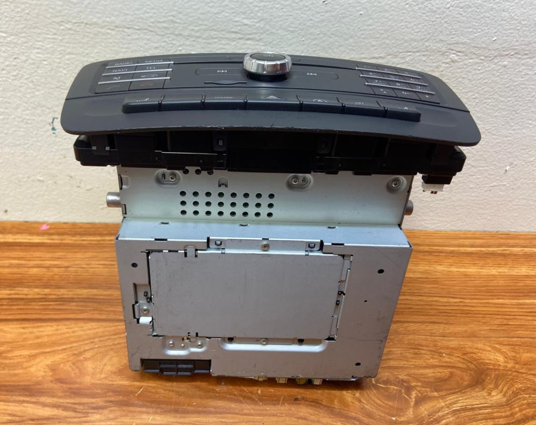 Mercedes-Benz Head Unit CD Player A2469005817 A-Class W246 B-Class OEM Radio Audio