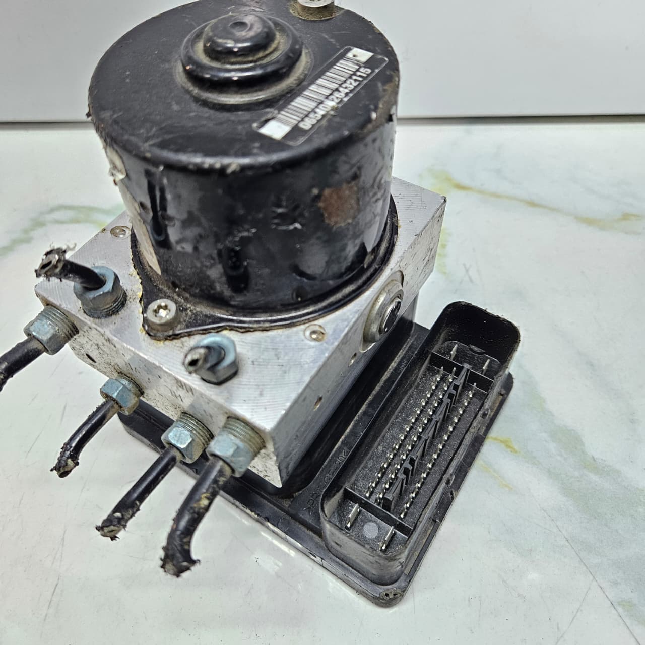 OEM BMW 3-Series E90 E92 ABS Pump Control Unit 6789300 OEM