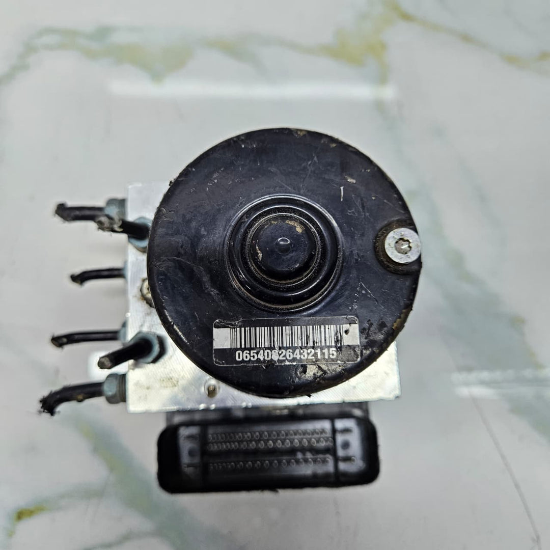 OEM BMW 3-Series E90 E92 ABS Pump Control Unit 6789300 OEM