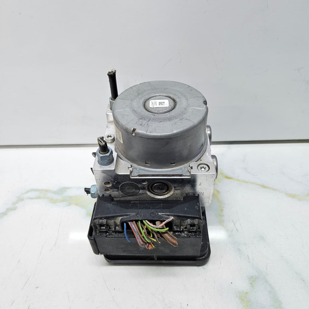 BMW 1 Series BMW F33 F34 F36 F22 F23 ABS Anti-Lock Brake Module 6887510 OEM