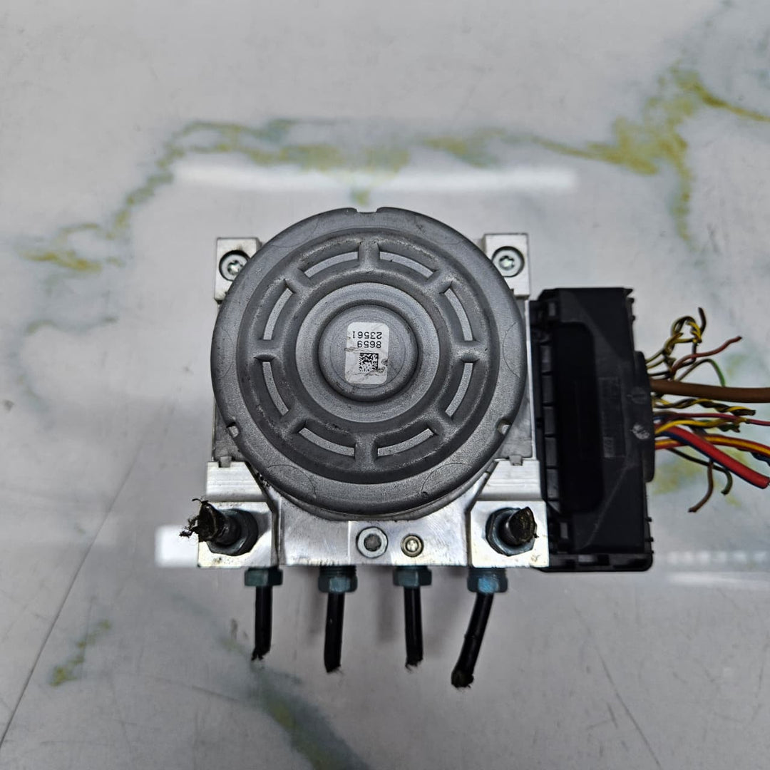 OEM BMW 3 Series F30 ABS Pump Assembly 6875561 OEM