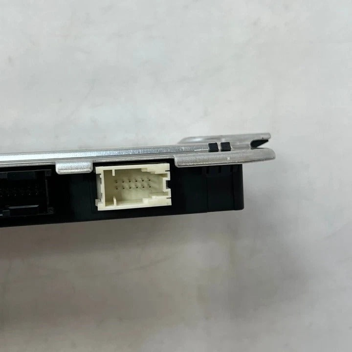 BMW FRM III F01 F02 F04 F07 Xenon Footwell Light Control Module (9225712) – OEM