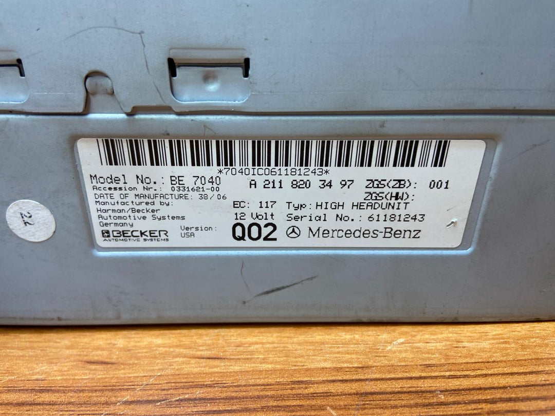 Mercedes-Benz Head Unit CD Player A2118203497 E-Class W211 OEM Radio Audio