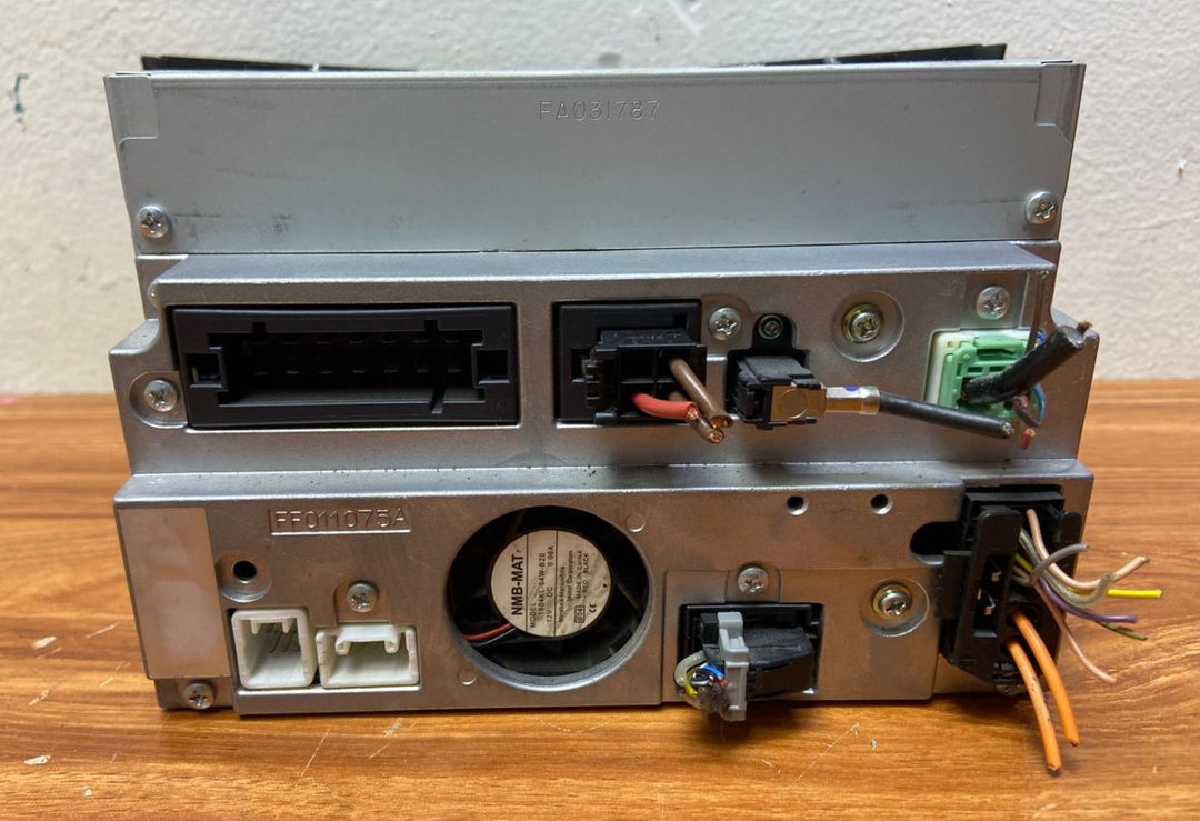 Mercedes-Benz Head Unit CD Player A2118704690 E-Class W211 OEM Radio Audio