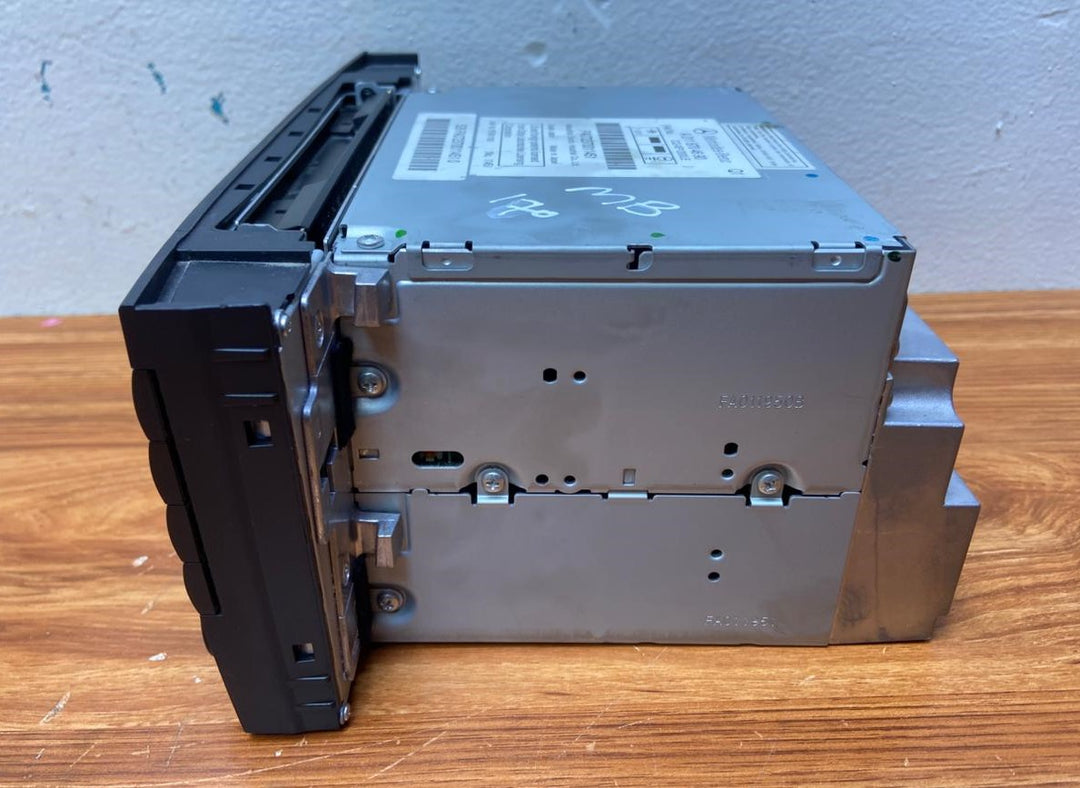 Mercedes-Benz Head Unit CD Player A2118704690 E-Class W211 OEM Radio Audio