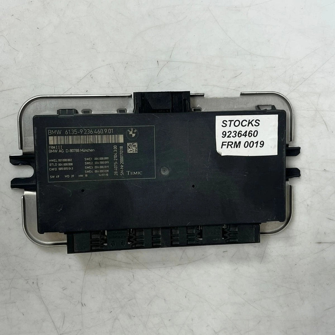 BMW 5 Series F10 F11 FRM3 Footwell Light Module Control Unit (9236460) – OEM
