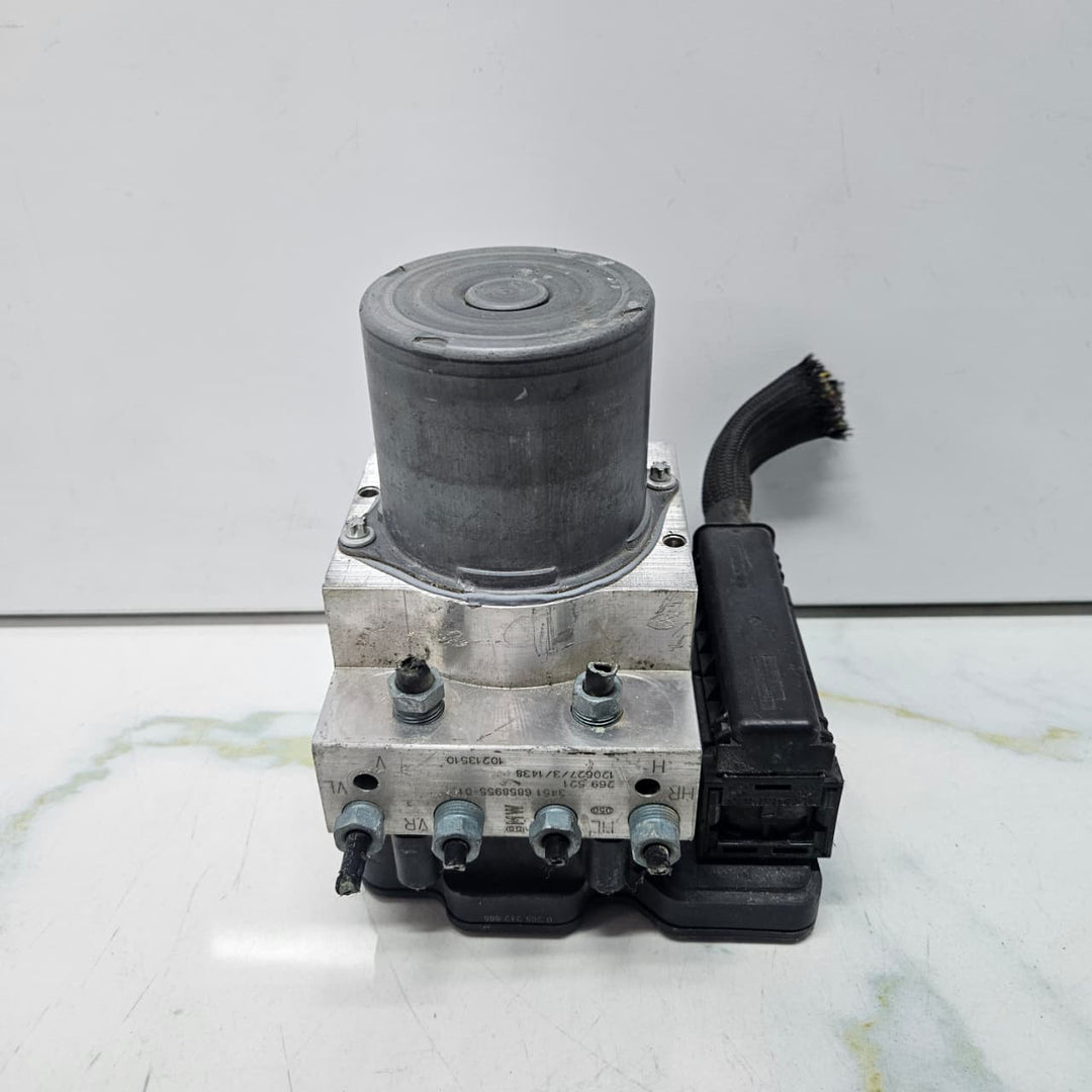 2011-2016 BMW F10 528i ABS Control Module 6853400 DXC9 L6