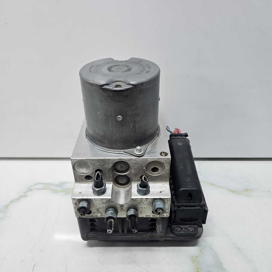 2010-2016 BMW 5 Series F10 F11 528i ABS Hydraulic Pump 6797045