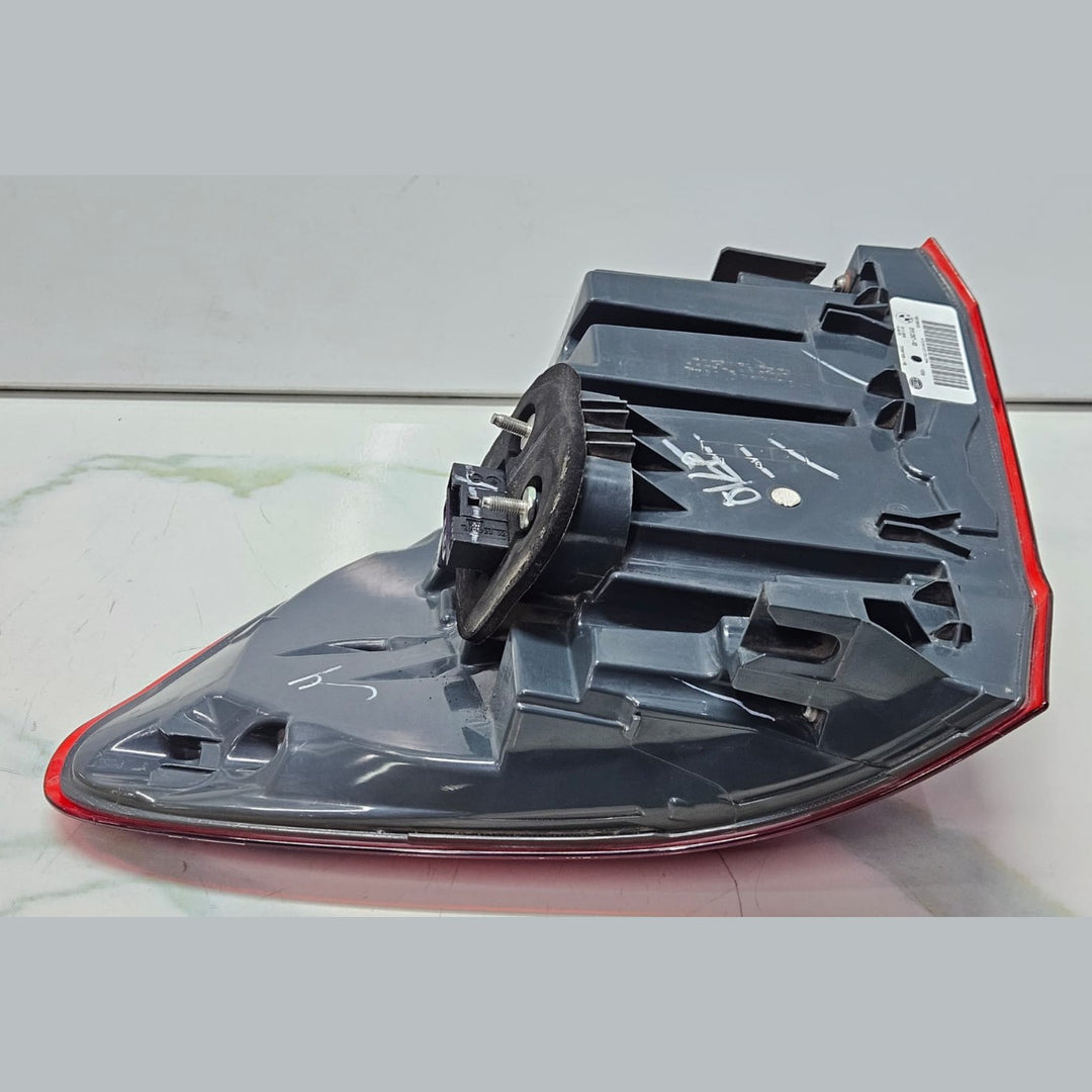 2014-2018 BMW X5 F15 Left Outer Tail Light Lamp 7290103 OEM USED