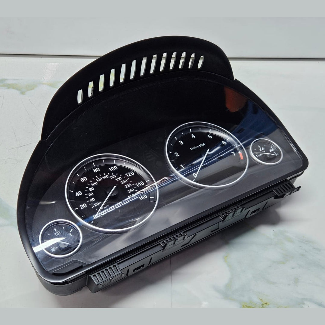 2014-2018 BMW X5 F15 Instrument Cluster Speedometer 6820601 OEM USED