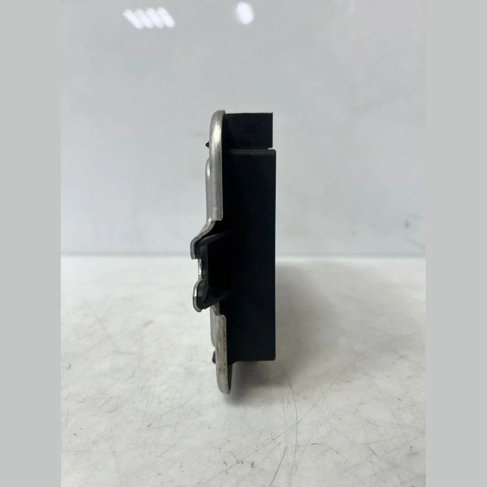 BMW 7 Series F01 F02 F03 F04 / 5 Series F10 F11 Footwell Power Light Control Module FRM3 (9208270) – OEM