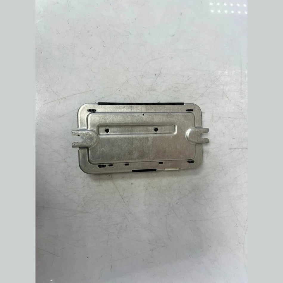 BMW 7 Series F01 F02 F03 F04 / 5 Series F10 F11 Footwell Power Light Control Module FRM3 (9208270) – OEM