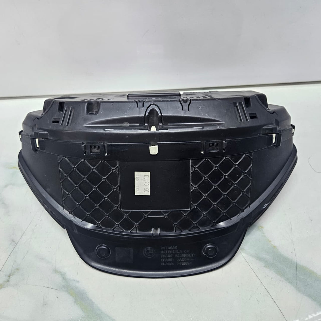 2012-2018 BMW F30 F31 F32 F34 F36 320i Instrument Cluster 9325590