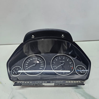 2012-2018 BMW F30 F31 F32 F34 F36 320i Instrument Cluster 9325590
