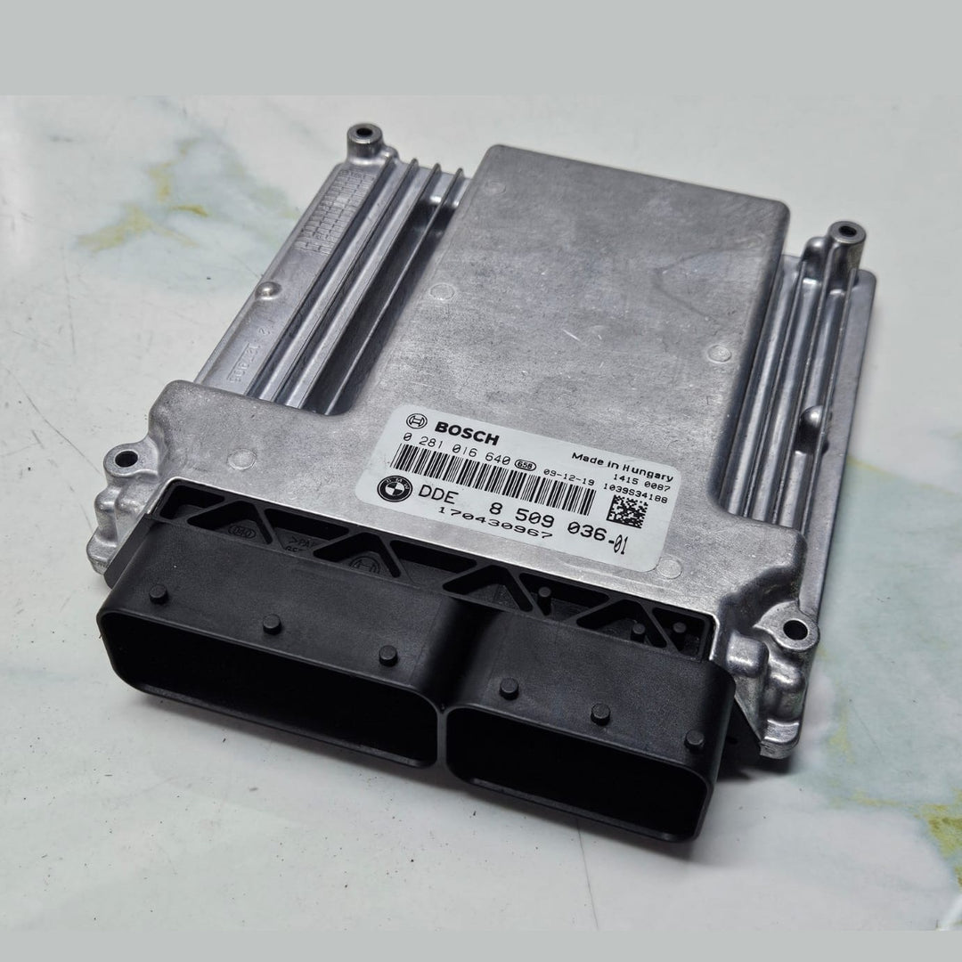 2007-2013 BMW E70 X5 and E92 M57N Engine Control Unit ECU SET 8509036 OEM USED