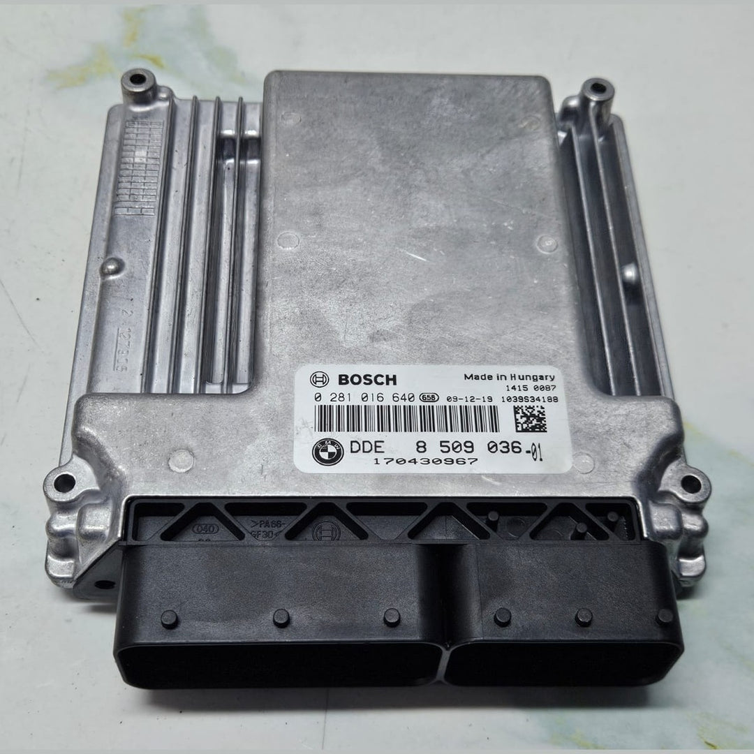2007-2013 BMW E70 X5 and E92 M57N Engine Control Unit ECU SET 8509036 OEM USED
