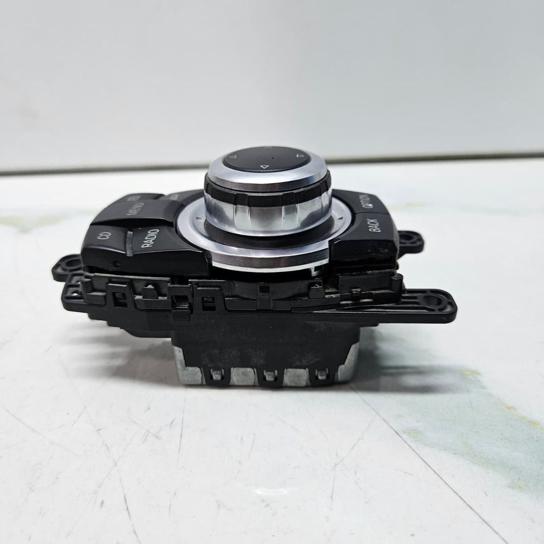 OEM BMW 6 Series F06 F12 F13 I Drive Controller 4 Pins 9247892