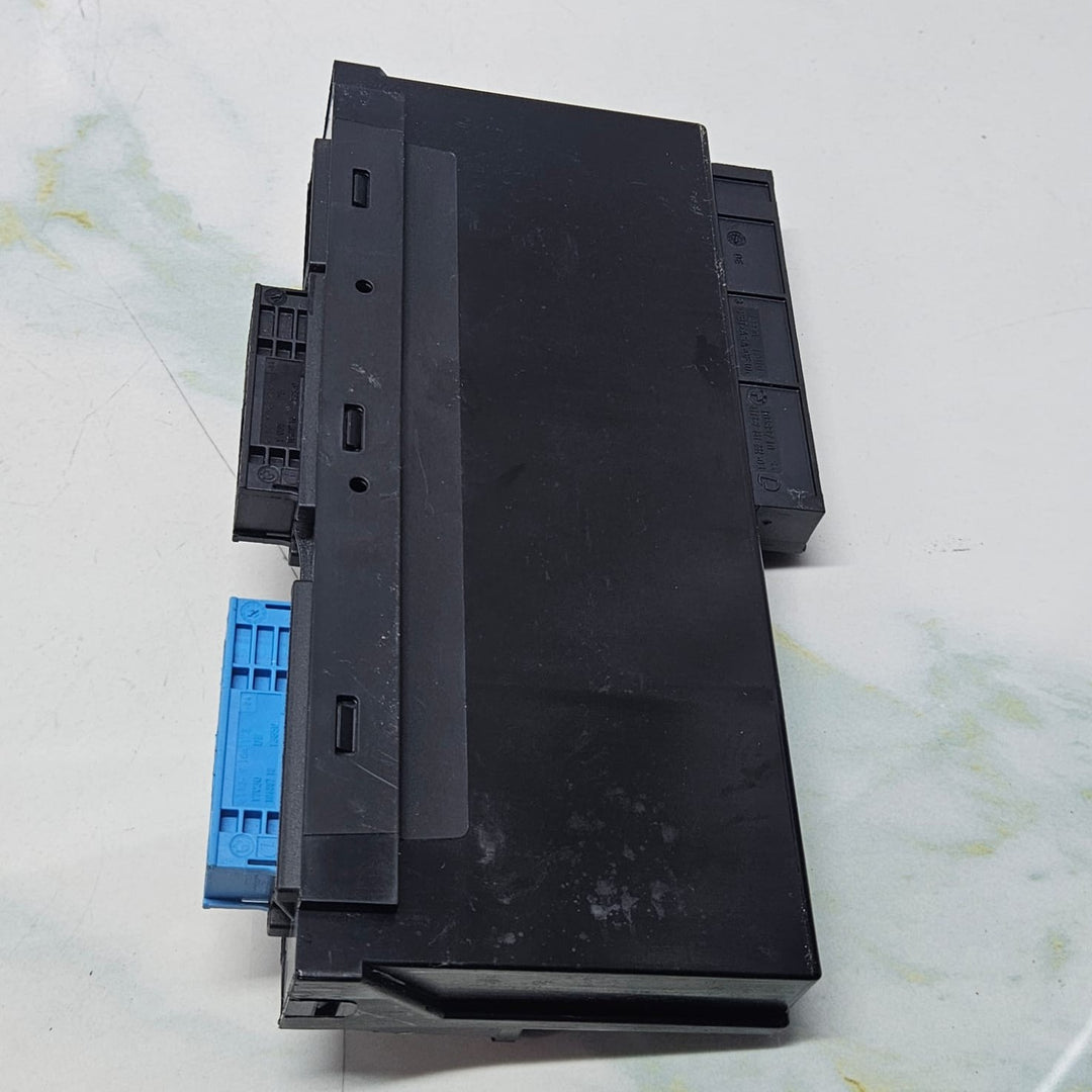 2013-2015 BMW X1 E84 Body Control Module 9329800 OEM USED