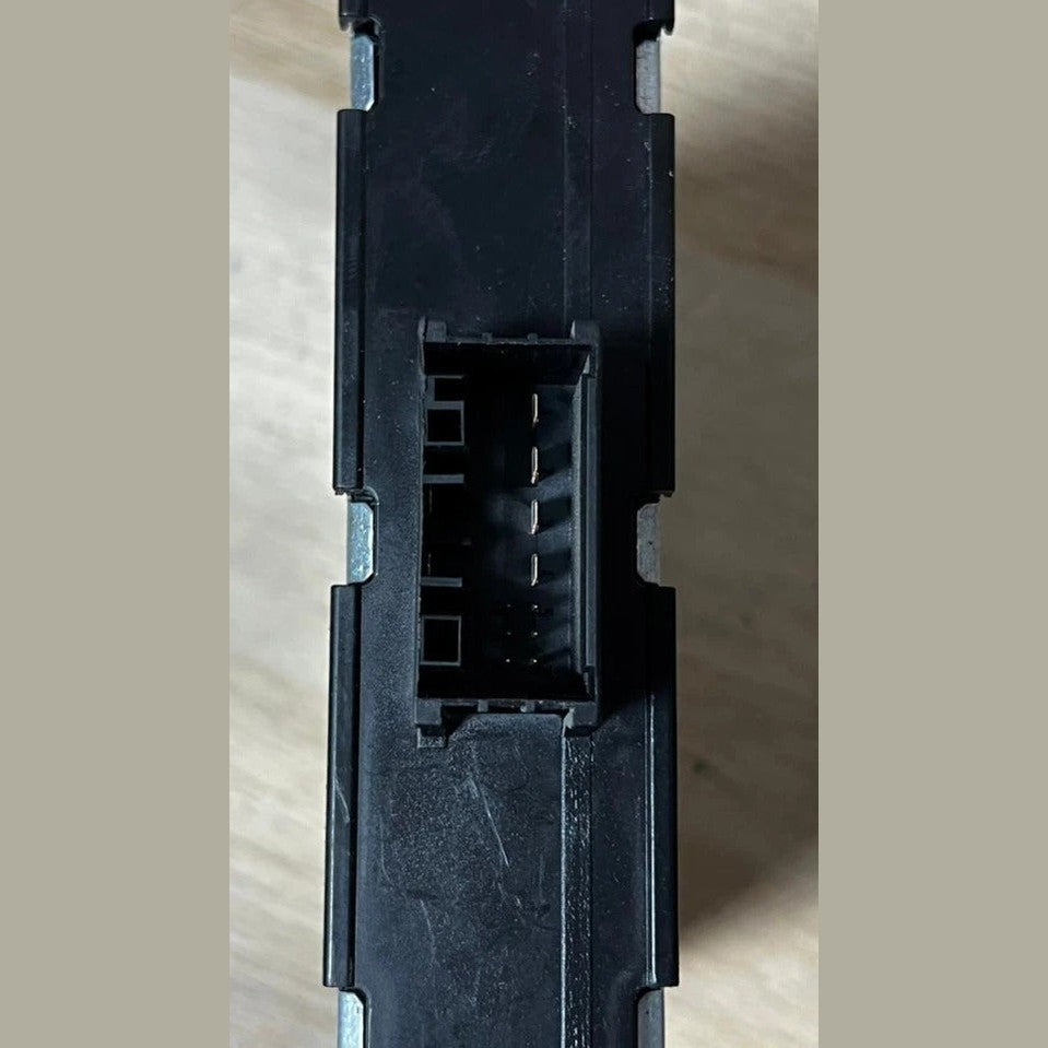2012–2015 BMW X1 E84 E90 E92 E93 M3 Voltage Converter Control Module (9253208) – OEM