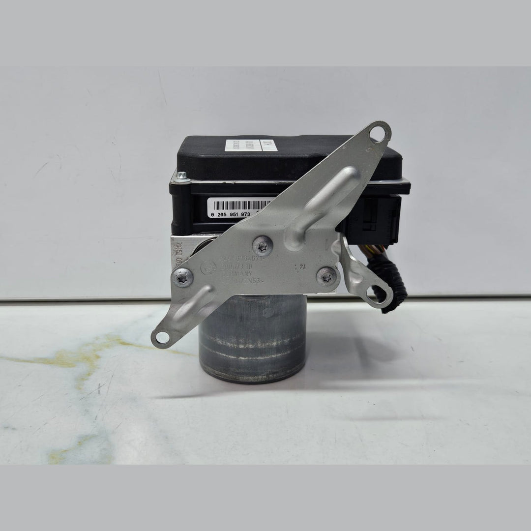 2010-2015 BMW X1 E84 EUR N20 RHD Hydraulic Abs Brake Pump 6860216 OEM VT60532 USED
