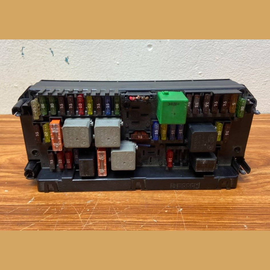 2008-2010 Mercedes-Benz W204 C-Class C250 Front SAM Fuse Box A204 5455501 OEM