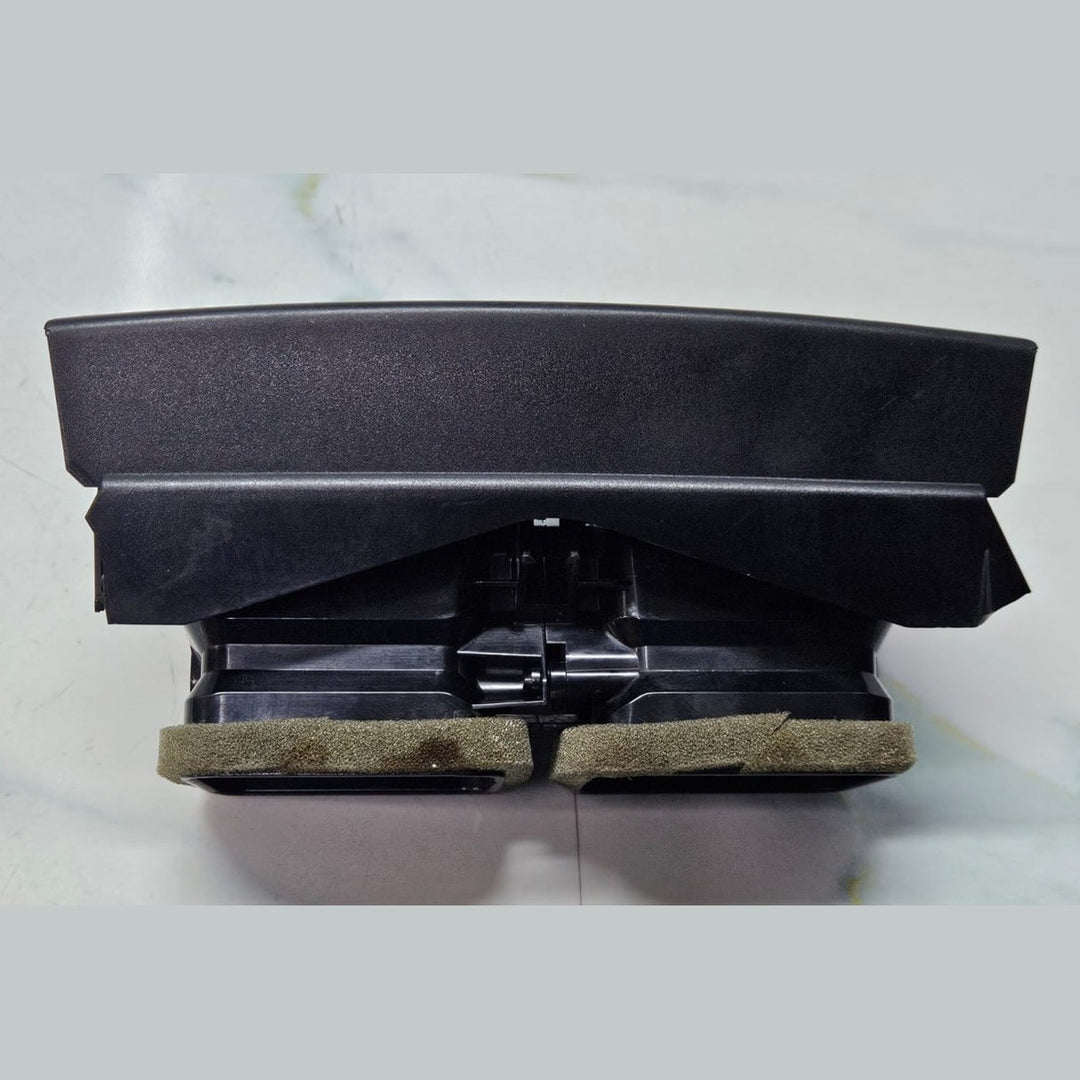 2014-2018 BMW X5 F15 Rear Center Console Air Vent 9252012 OEM used