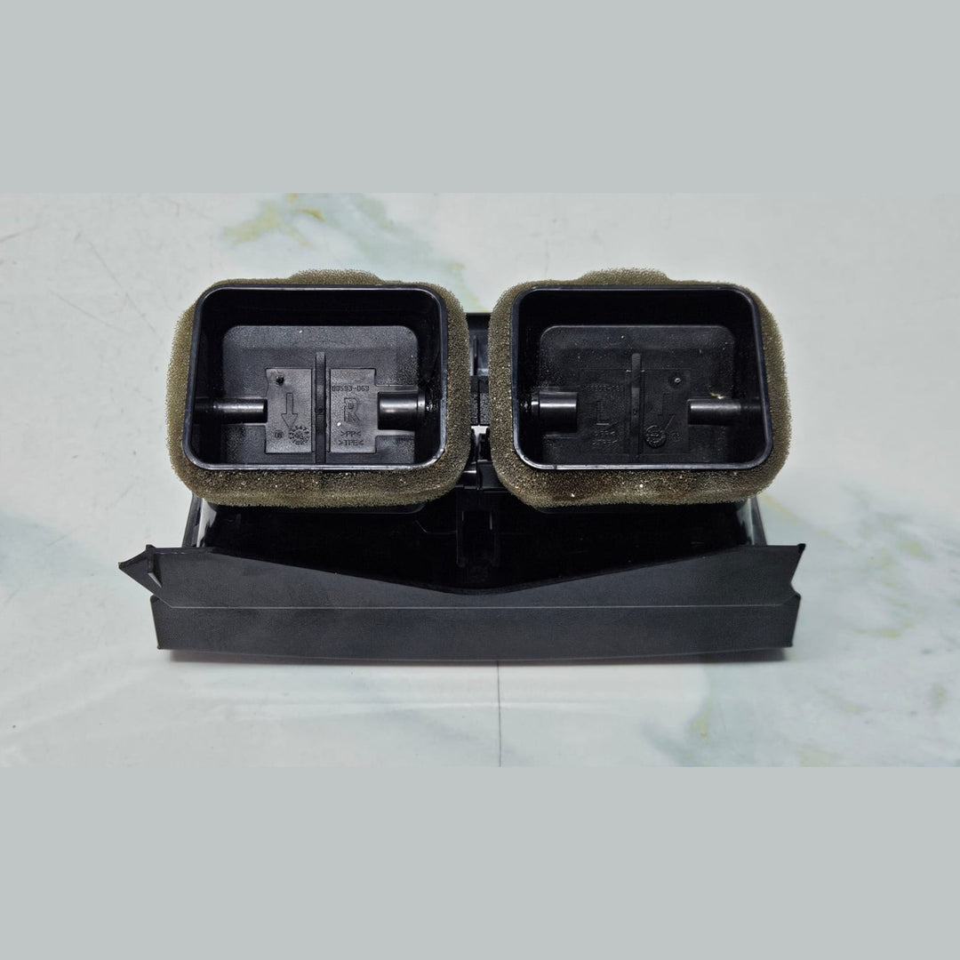 2014-2018 BMW X5 F15 Rear Center Console Air Vent 9252012 OEM used
