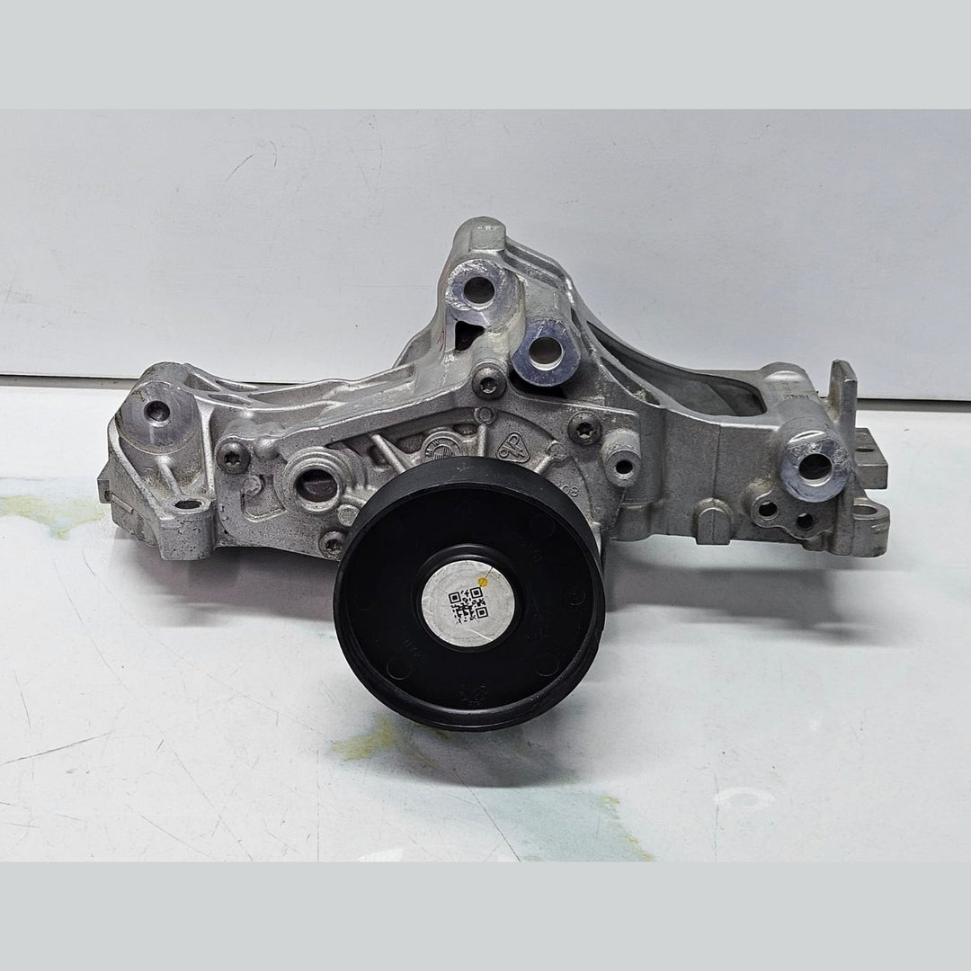 2017-2020 BMW 540i G30 G11 B58 Water Pump With Support 7643067 OEM USED