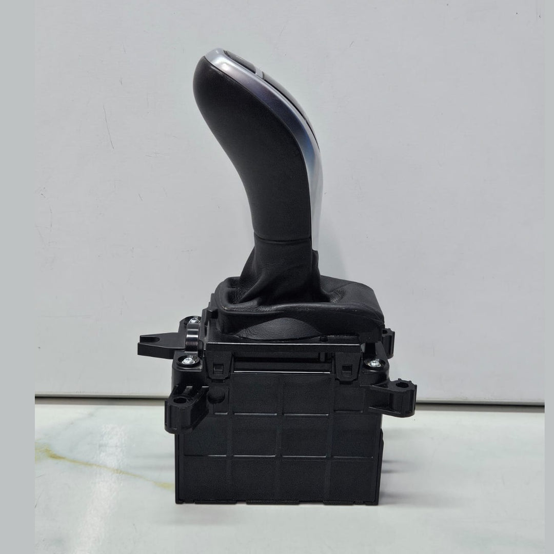 2014-2018 BMW X5 F15 Gear Shift Selector 9384930 RHD OEM USED