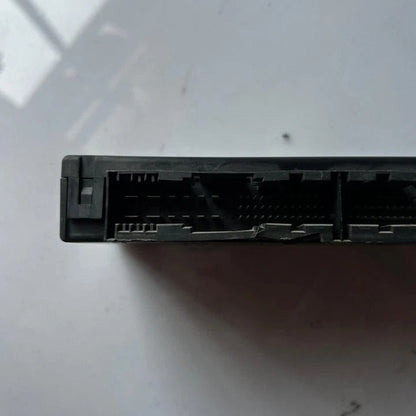 2004–2007 BMW 525i E60 E61 E63 E64 Body Gateway Control Module ZGM (9133143) – OEM