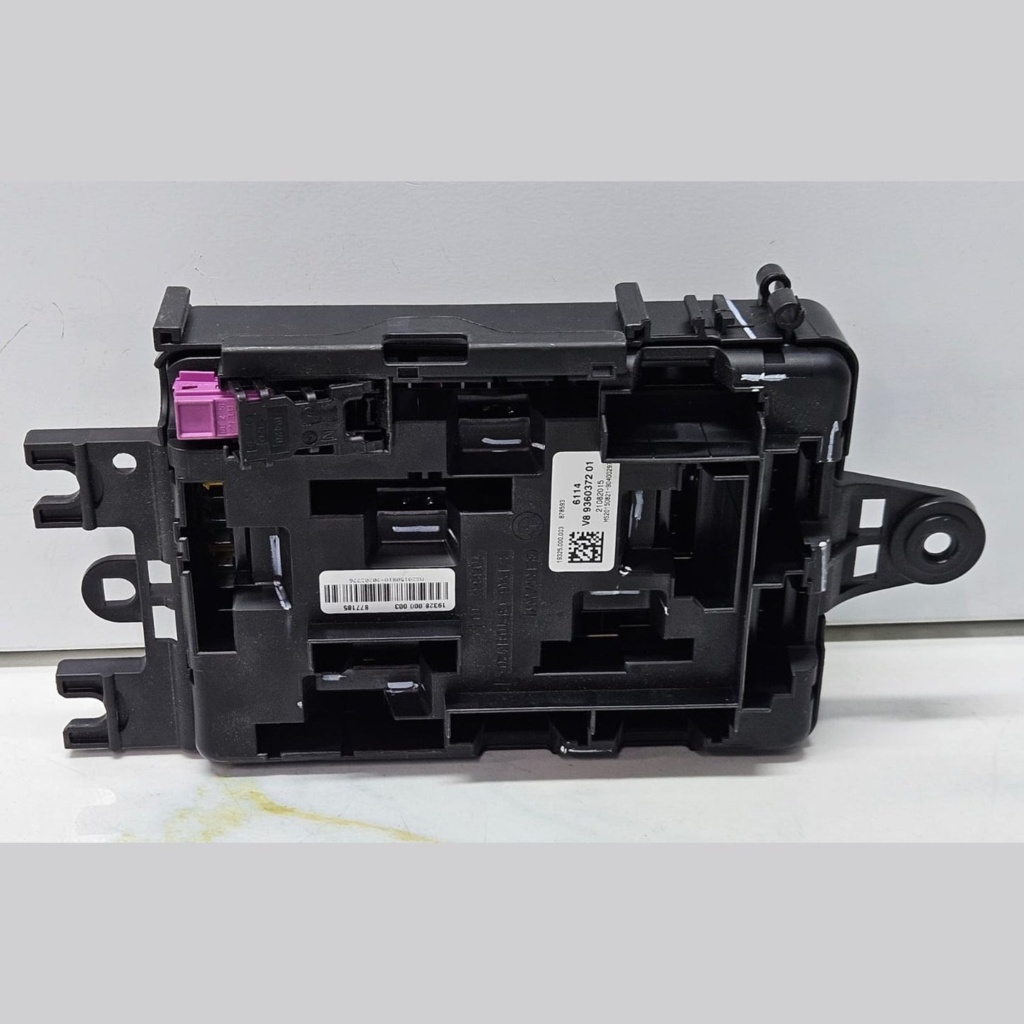 2015-2019 BMW X5 F15 Rear Power Distribution Box 9360372 OEM USED