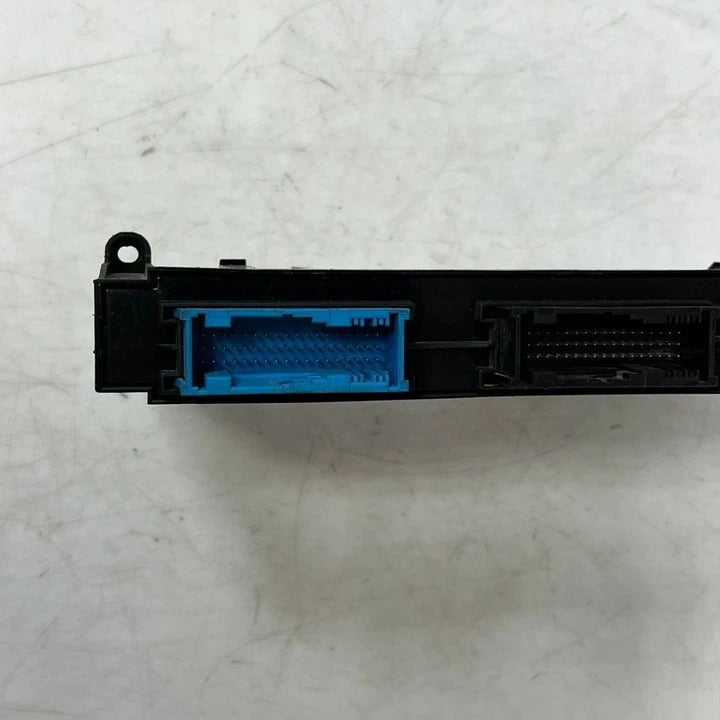 2011–2016 BMW 5 Series F10 F11 528i 535i 550i Junction Box Control Module BCM (9228492) – OEM
