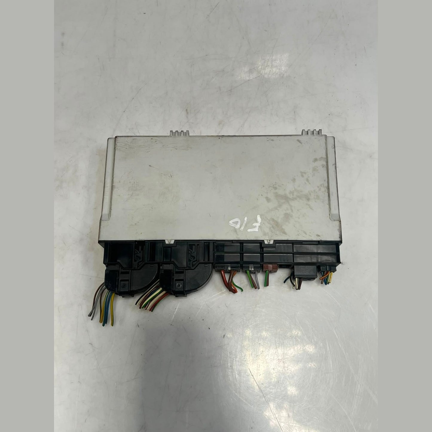 2011–2016 BMW 528i F10 F11 Seat Control Module (9225621) – OEM