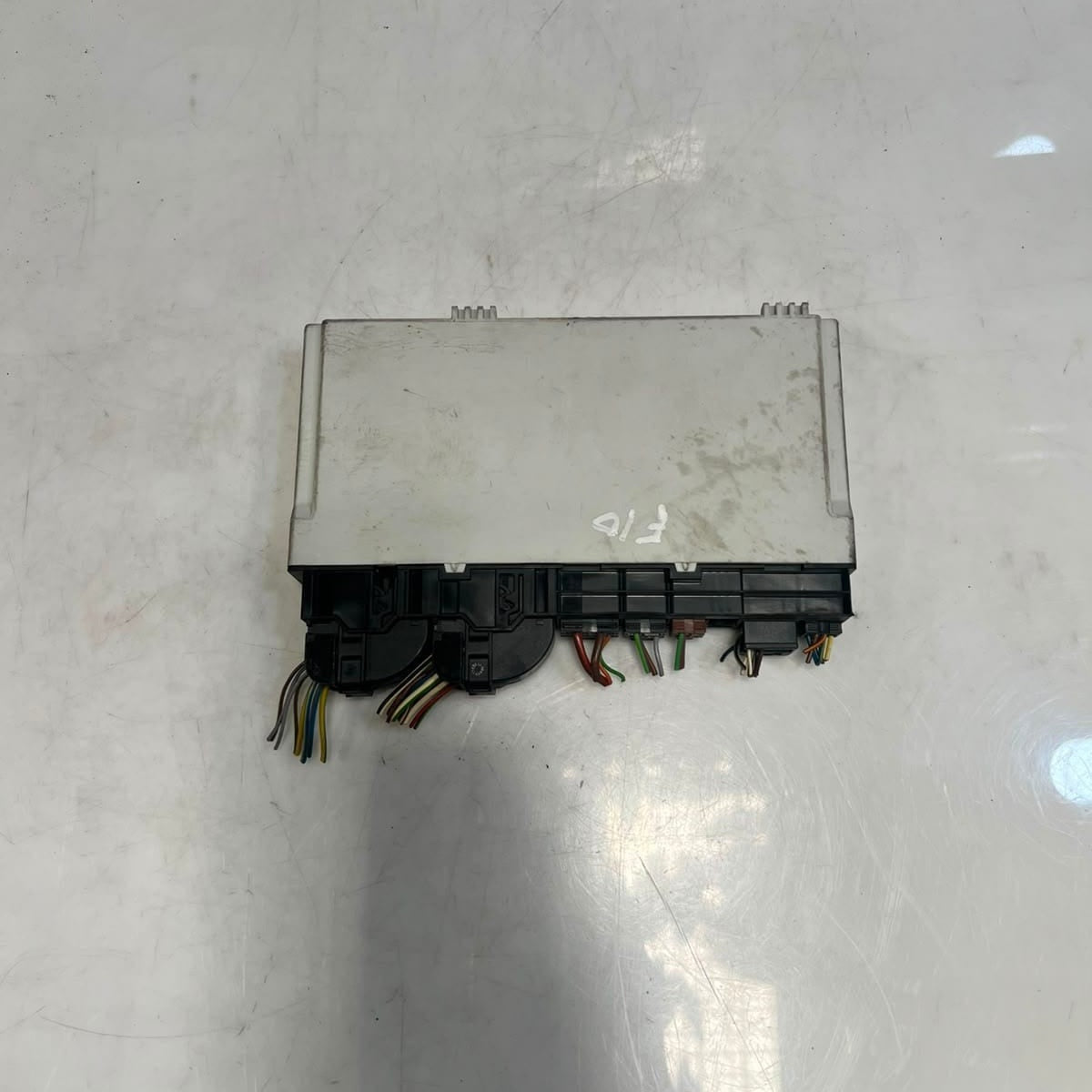2011–2016 BMW 528i F10 F11 Seat Control Module (9225621) – OEM