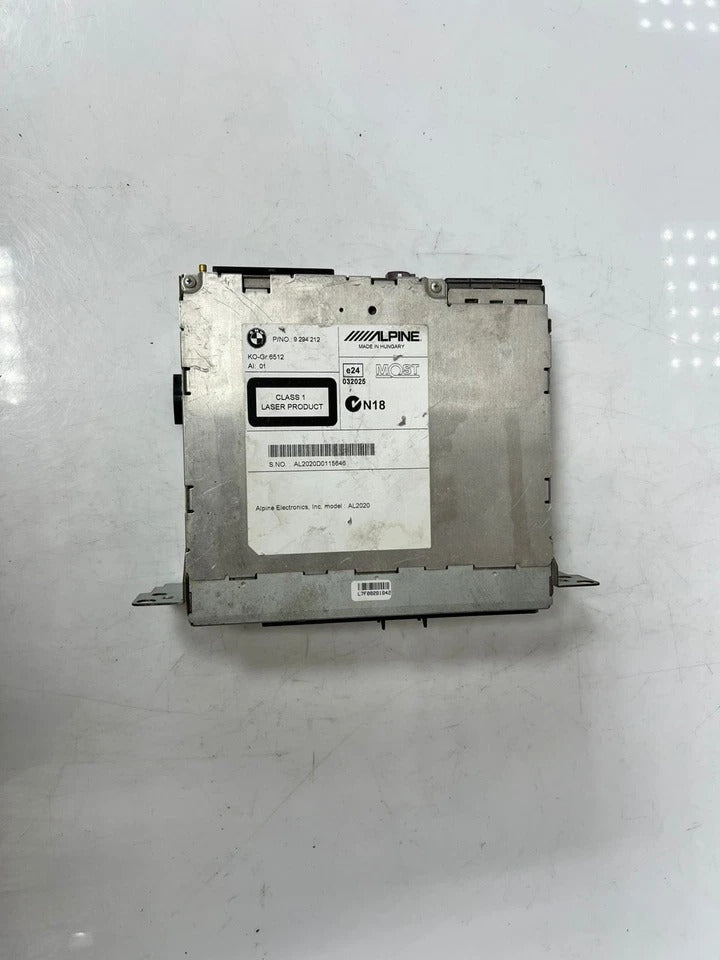 BMW F10 F11 F30 Professional Radio CD/DVD GPS Navigation Head Unit System (9294212) – OEM