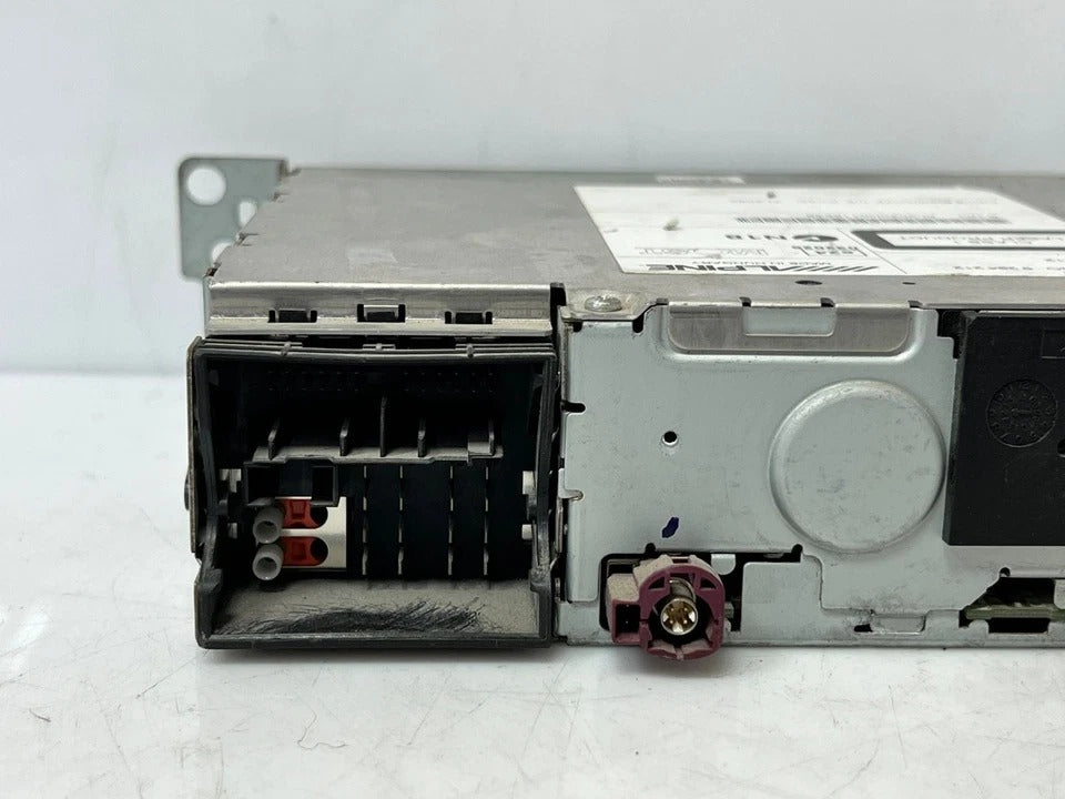BMW F10 F11 F30 Professional Radio CD/DVD GPS Navigation Head Unit System (9294212) – OEM