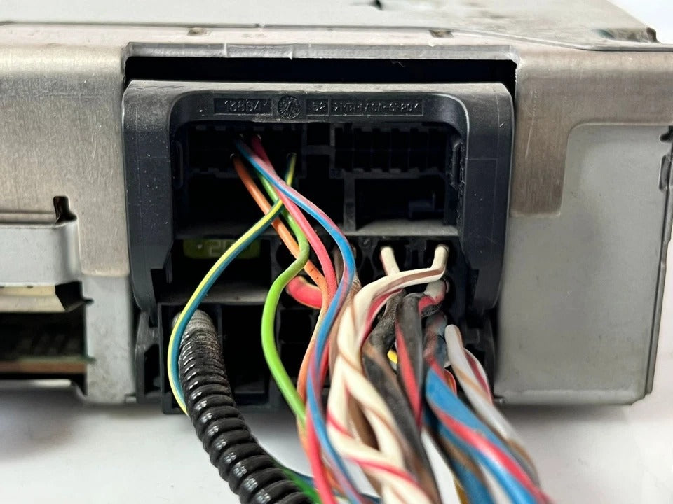 BMW 1 Series F20 F21, 2 Series F22, 3 Series F30 Radio Navigation Head Unit (9341077) – OEM