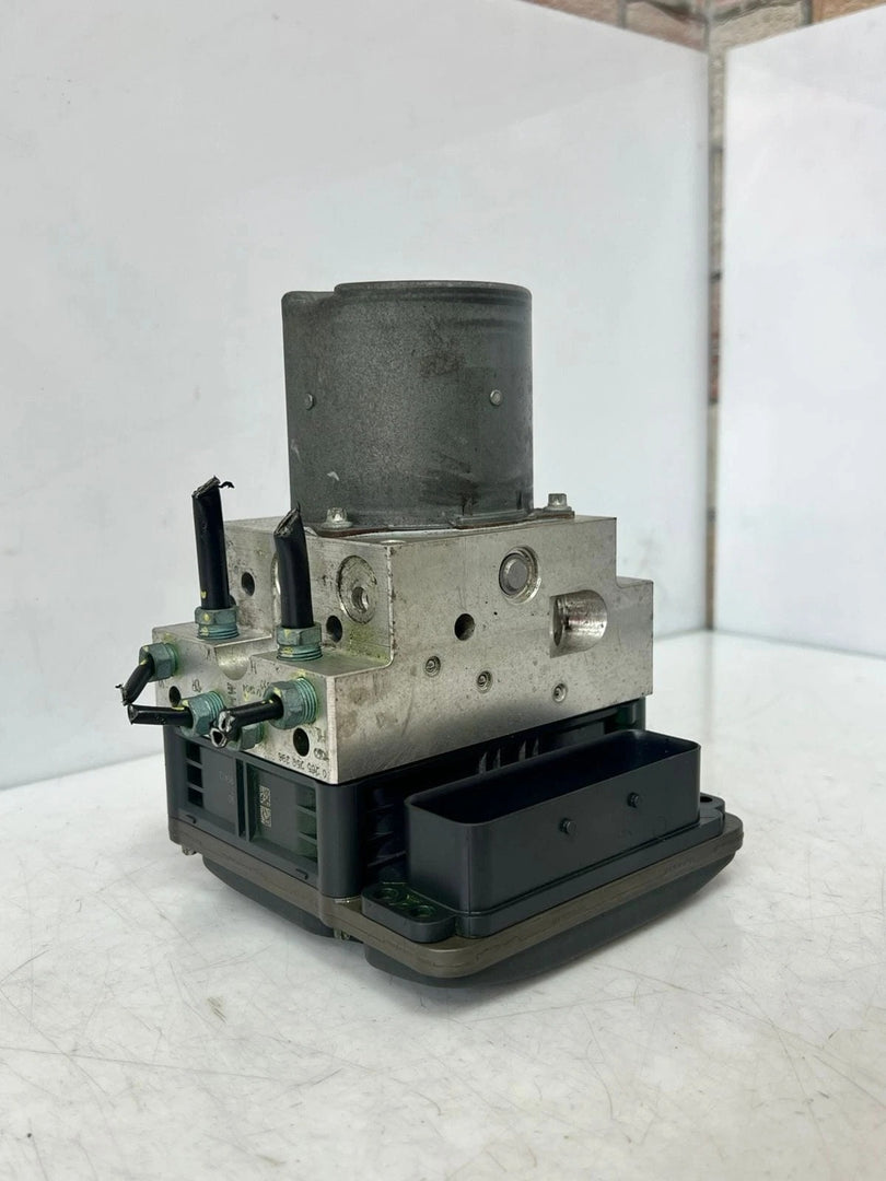 2007–2014 BMW X5 E70 X6 E71 ABS DSC Hydraulic Pump Control Module (6854702) – OEM