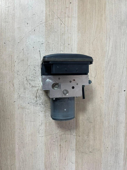 BMW 5 Series F10 Hybrid ABS DSC Hydraulic Block Pump ECU Module (6860157 / 6860154) – OEM