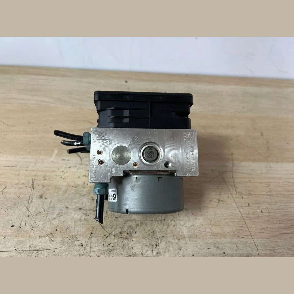 2016 BMW 1 Series F20 F21 2 Series F22 F87 M2 F30 320i ABS Pump Control Module (6881173) – OEM