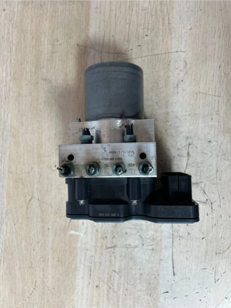 BMW 520d F11 Touring ABS ESP Hydraulic Block Control Unit (6881305) – OEM