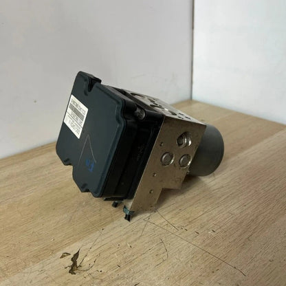BMW 520d F11 Touring ABS ESP Hydraulic Block Control Unit (6881305) – OEM